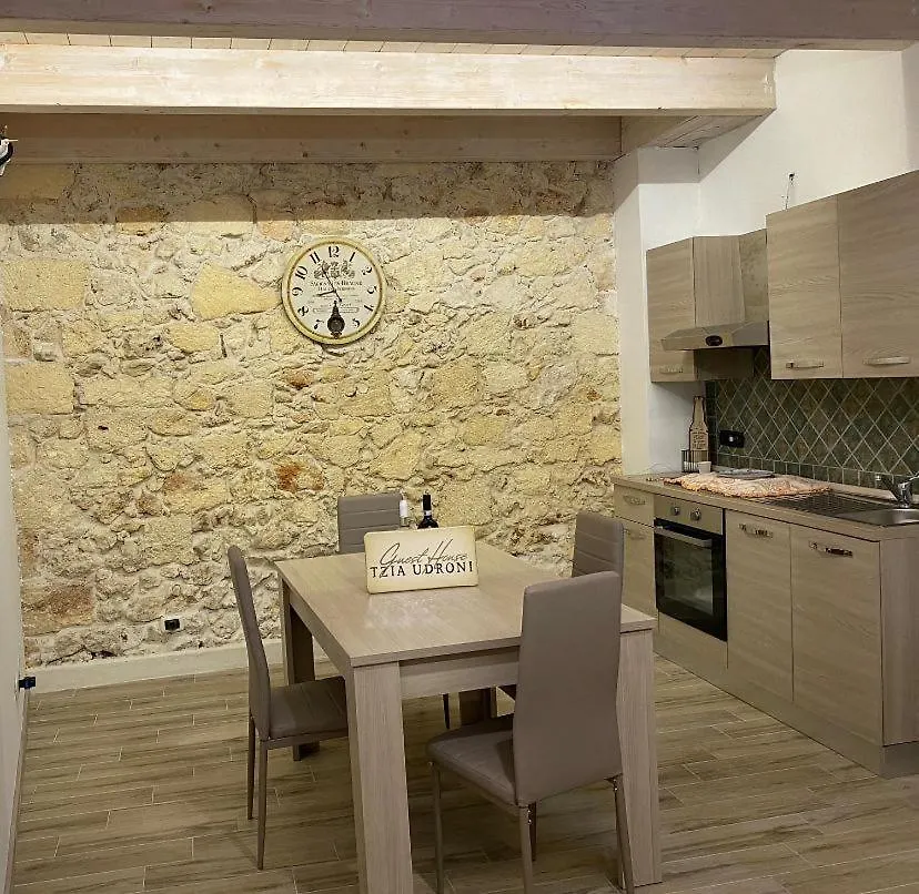 Appartamento Guest House Tzia Udroni Ossi
