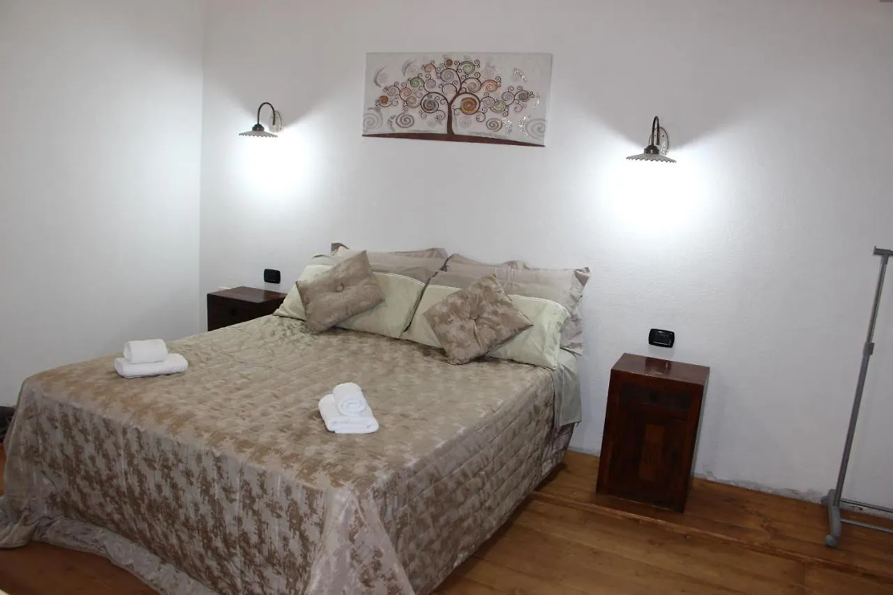 Appartamento Guest House Tzia Udroni Ossi Italia